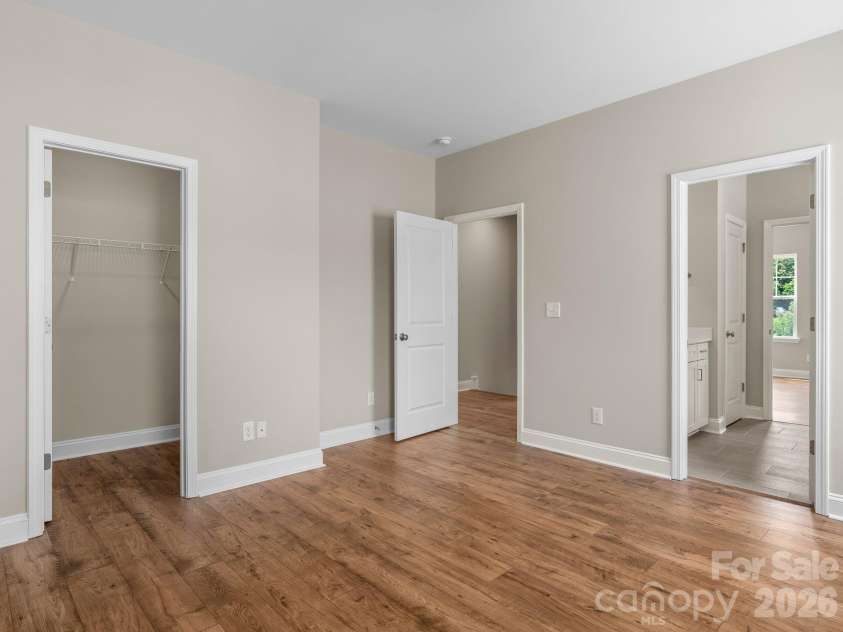 137 Cherry Springs Lane, Asheville, NC 28804.  MLS# CAR4385529, YatesRealty ID 355. 