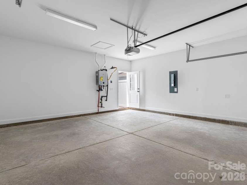 137 Cherry Springs Lane, Asheville, NC 28804.  MLS# CAR4385529, YatesRealty ID 355. 