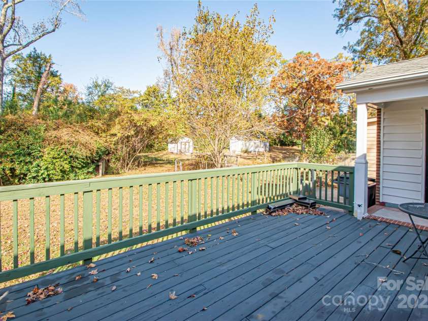 1741 Dallas Avenue, Charlotte, NC 28205.  MLS# CAR4320346, YatesRealty ID 3550. 