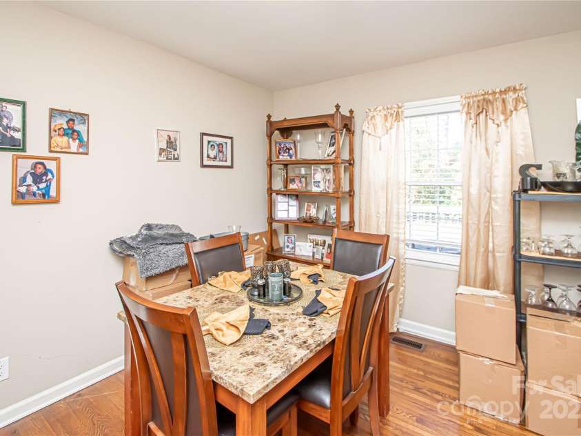 1741 Dallas Avenue, Charlotte, NC 28205.  MLS# CAR4320346, YatesRealty ID 3550. 