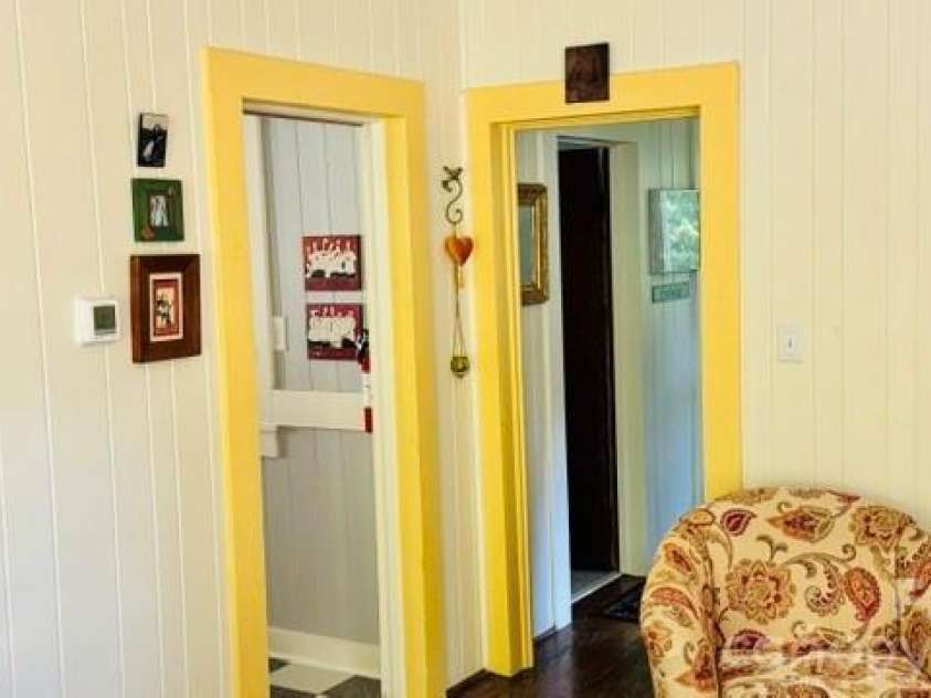 23 Leatherwood Lane, Hendersonville, NC 28739.  MLS# CAR4400223, YatesRealty ID 35500. 