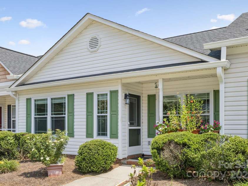 707 Dalebrook Lane, Rock Hill, SC 29730.  MLS# CAR4280708, YatesRealty ID 35501. 