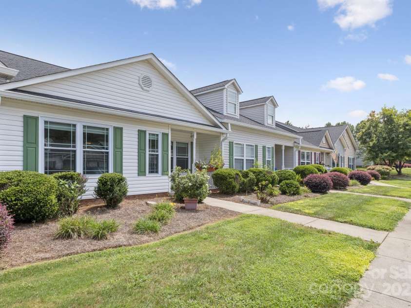 707 Dalebrook Lane, Rock Hill, SC 29730.  MLS# CAR4280708, YatesRealty ID 35501. 