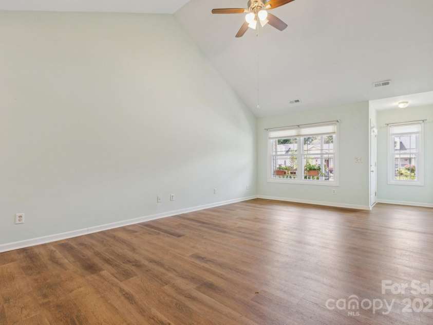707 Dalebrook Lane, Rock Hill, SC 29730.  MLS# CAR4280708, YatesRealty ID 35501. 