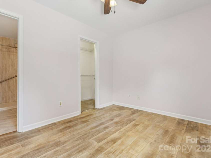 707 Dalebrook Lane, Rock Hill, SC 29730.  MLS# CAR4280708, YatesRealty ID 35501. 