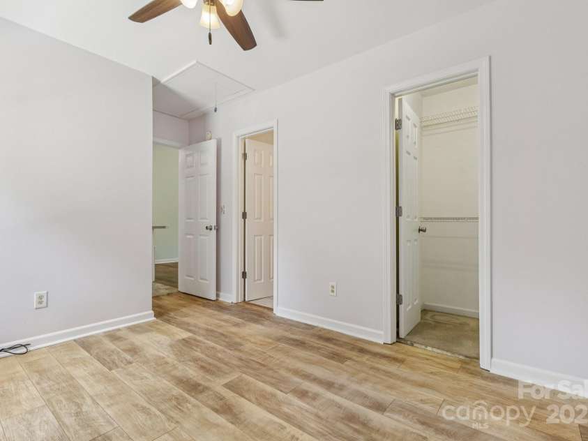 707 Dalebrook Lane, Rock Hill, SC 29730.  MLS# CAR4280708, YatesRealty ID 35501. 