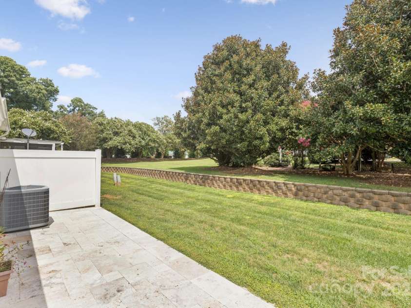 707 Dalebrook Lane, Rock Hill, SC 29730.  MLS# CAR4280708, YatesRealty ID 35501. 