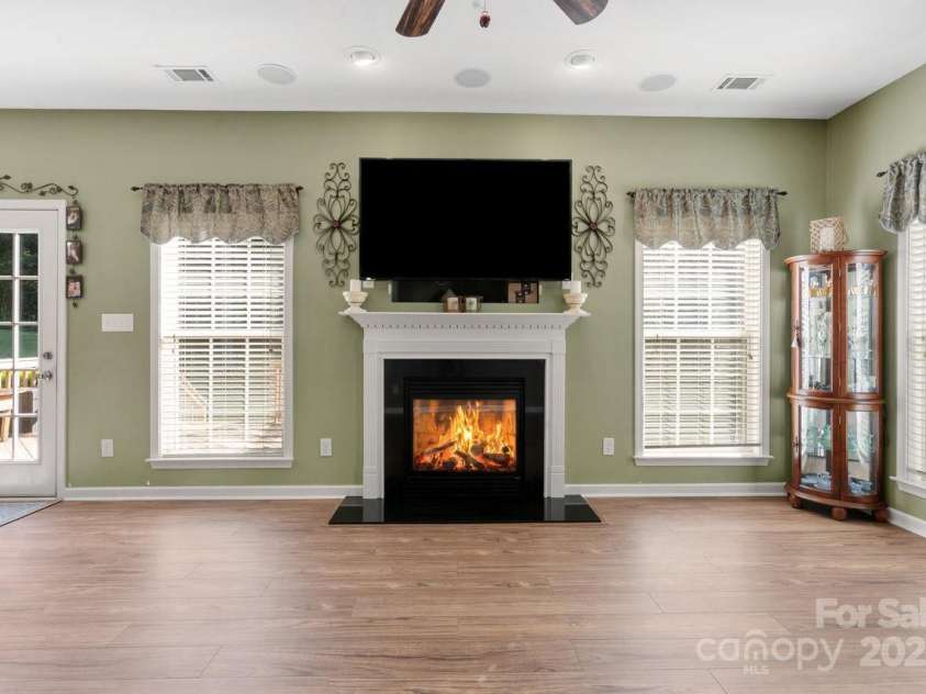173 Painted Bunting Drive, Troutman, NC 28166.  MLS# CAR4293533, YatesRealty ID 35502. 