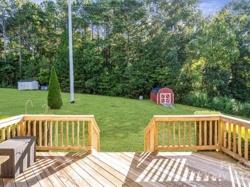 173 Painted Bunting Drive, Troutman, NC 28166.  MLS# CAR4293533, YatesRealty ID 35502. Back Porch