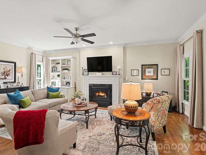 4335 Winterberry Ridge Court, Winston Salem, NC 27103.  MLS# CAR4389980, YatesRealty ID 35502. 