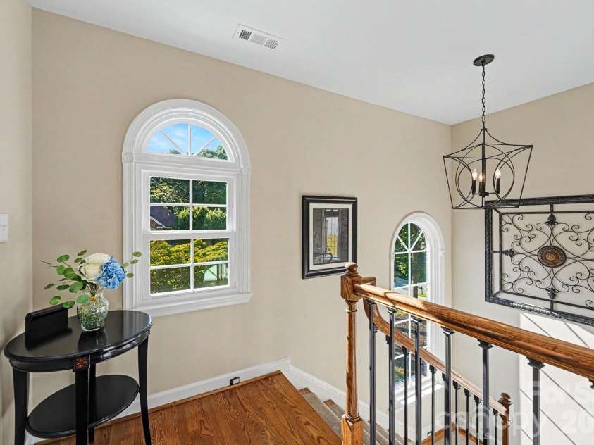 4335 Winterberry Ridge Court, Winston Salem, NC 27103.  MLS# CAR4389980, YatesRealty ID 35502. 
