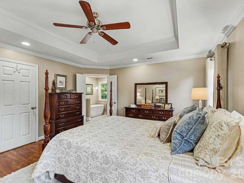 4335 Winterberry Ridge Court, Winston Salem, NC 27103.  MLS# CAR4389980, YatesRealty ID 35502. 