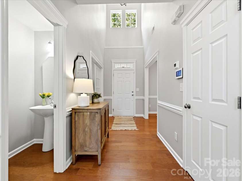 1173 STONEDOWN Lane, Matthews, NC 28104.  MLS# CAR4399448, YatesRealty ID 35503. 