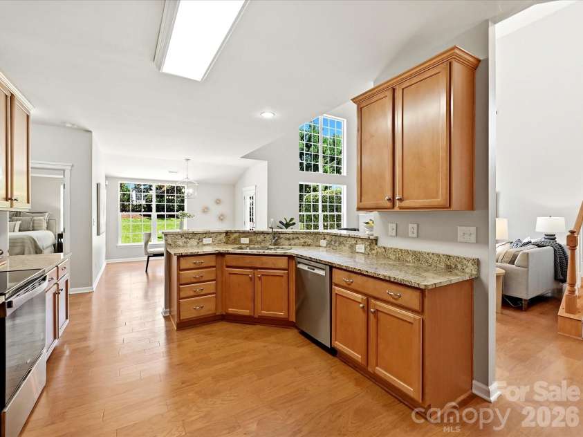 1173 STONEDOWN Lane, Matthews, NC 28104.  MLS# CAR4399448, YatesRealty ID 35503. 