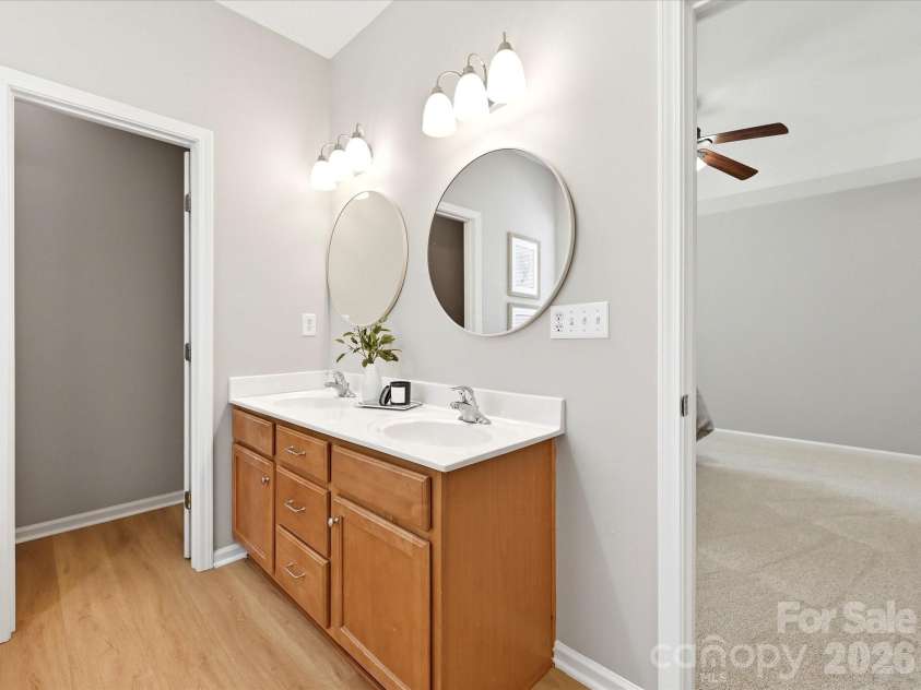 1173 STONEDOWN Lane, Matthews, NC 28104.  MLS# CAR4399448, YatesRealty ID 35503. 