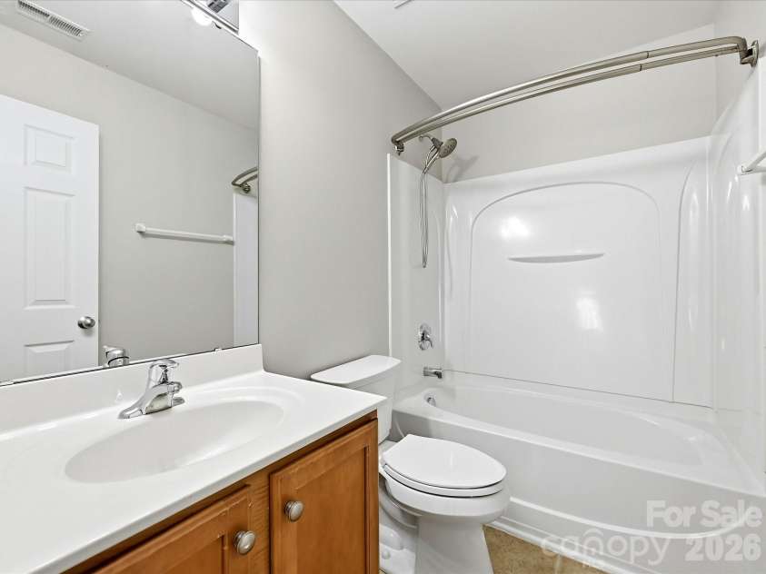 1173 STONEDOWN Lane, Matthews, NC 28104.  MLS# CAR4399448, YatesRealty ID 35503. 