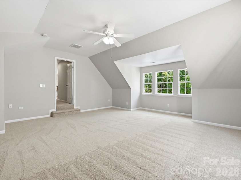 1173 STONEDOWN Lane, Matthews, NC 28104.  MLS# CAR4399448, YatesRealty ID 35503. 