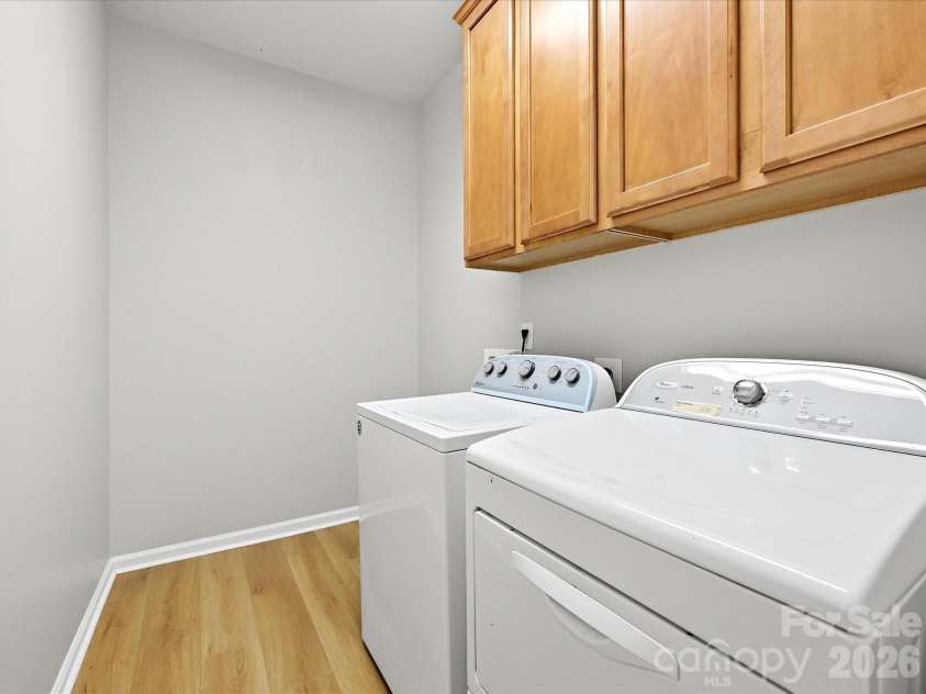 1173 STONEDOWN Lane, Matthews, NC 28104.  MLS# CAR4399448, YatesRealty ID 35503. 