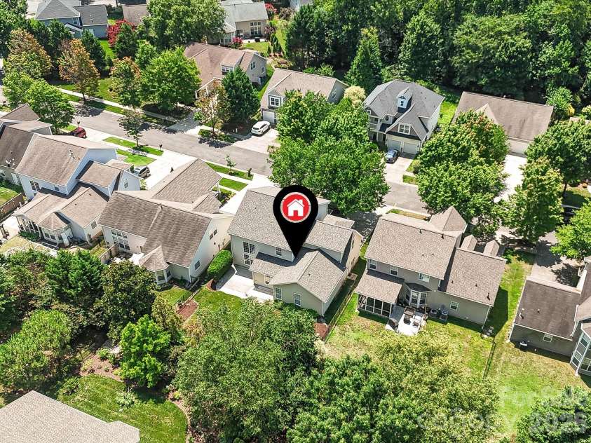 1173 STONEDOWN Lane, Matthews, NC 28104.  MLS# CAR4399448, YatesRealty ID 35503. 