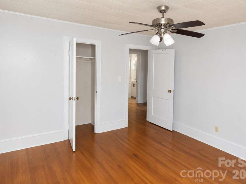 2337 NC 10 Highway, Newton, NC 28658.  MLS# CAR4400172, YatesRealty ID 35504. 