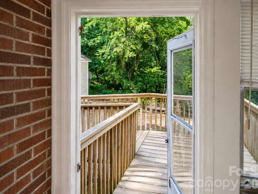 2337 NC 10 Highway, Newton, NC 28658.  MLS# CAR4400172, YatesRealty ID 35504. 