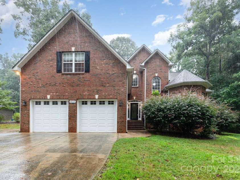 8625 Quarters Lane, Mint Hill, NC 28227.  MLS# CAR4284539, YatesRealty ID 35506. 