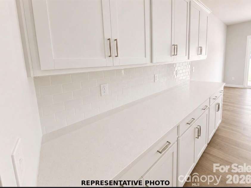 3627 Teslow Drive, Charlotte, NC 28215.  MLS# CAR4401143, YatesRealty ID 35507. 