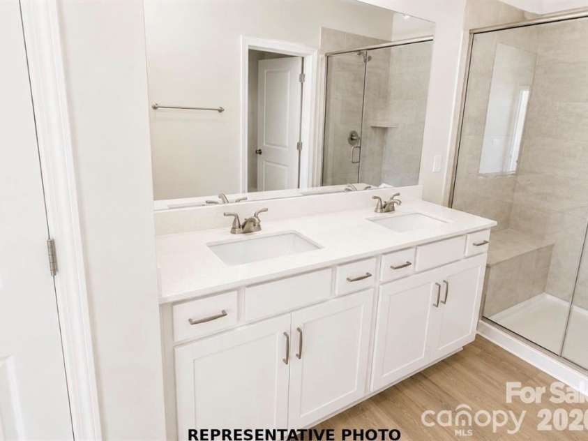 3627 Teslow Drive, Charlotte, NC 28215.  MLS# CAR4401143, YatesRealty ID 35507. 