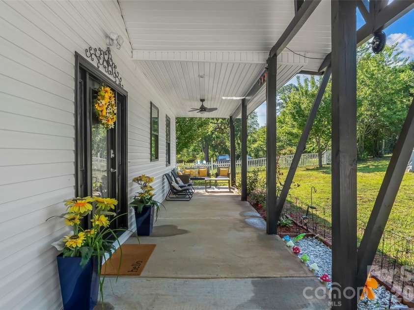 4816 Klutz Place, Granite Falls, NC 28630.  MLS# CAR4401378, YatesRealty ID 35509. 
