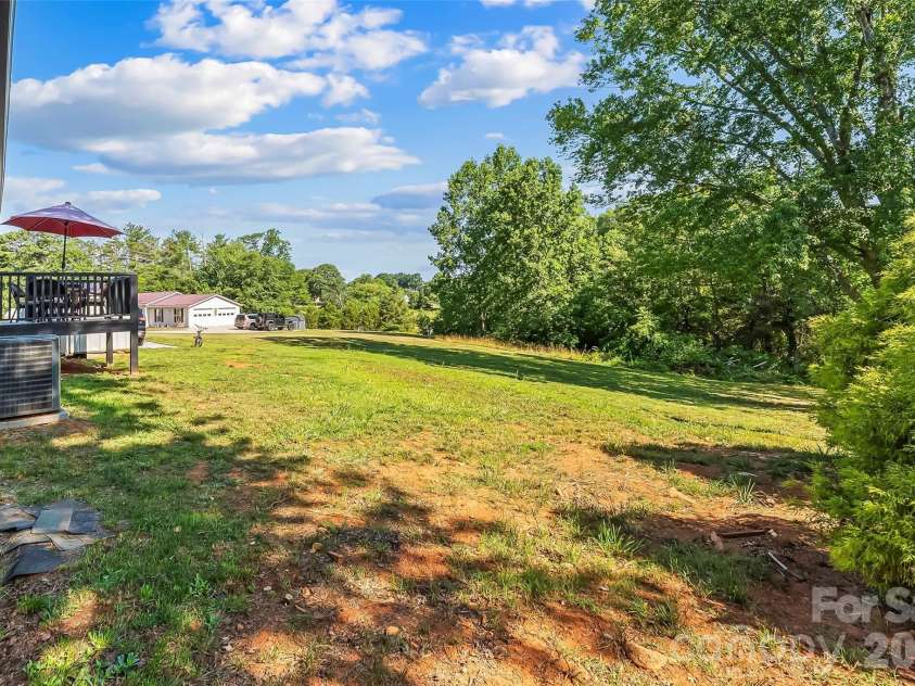 4816 Klutz Place, Granite Falls, NC 28630.  MLS# CAR4401378, YatesRealty ID 35509. 