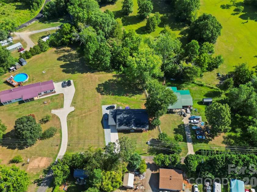 4816 Klutz Place, Granite Falls, NC 28630.  MLS# CAR4401378, YatesRealty ID 35509. 