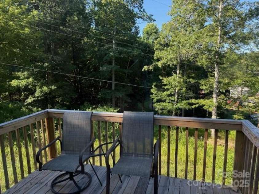 5371 Pinnacle Mountain Road, Zirconia, NC 28790.  MLS# CAR4285998, YatesRealty ID 35510. 