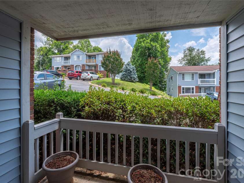 59 Nazarene Way, Waynesville, NC 28785.  MLS# CAR4400319, YatesRealty ID 35510. 