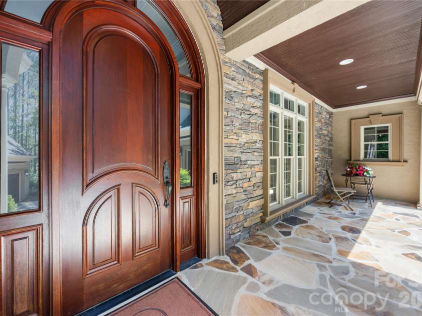 6830 Goose Point Drive, Denver, NC 28037.  MLS# CAR4387726, YatesRealty ID 35512. 