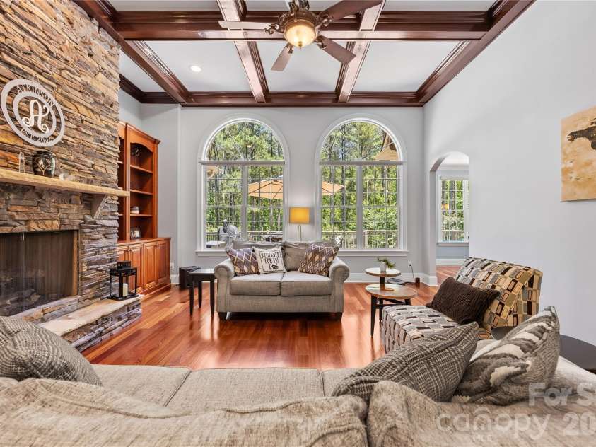 6830 Goose Point Drive, Denver, NC 28037.  MLS# CAR4387726, YatesRealty ID 35512. 