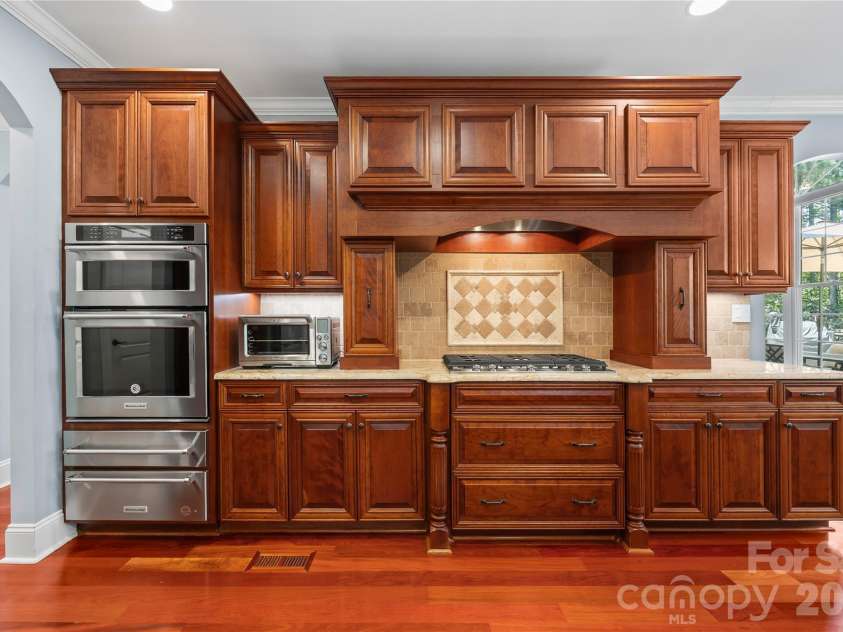 6830 Goose Point Drive, Denver, NC 28037.  MLS# CAR4387726, YatesRealty ID 35512. 