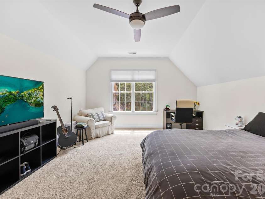 6830 Goose Point Drive, Denver, NC 28037.  MLS# CAR4387726, YatesRealty ID 35512. 