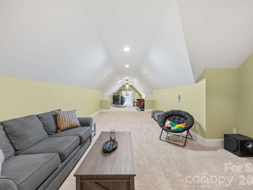 6830 Goose Point Drive, Denver, NC 28037.  MLS# CAR4387726, YatesRealty ID 35512. 