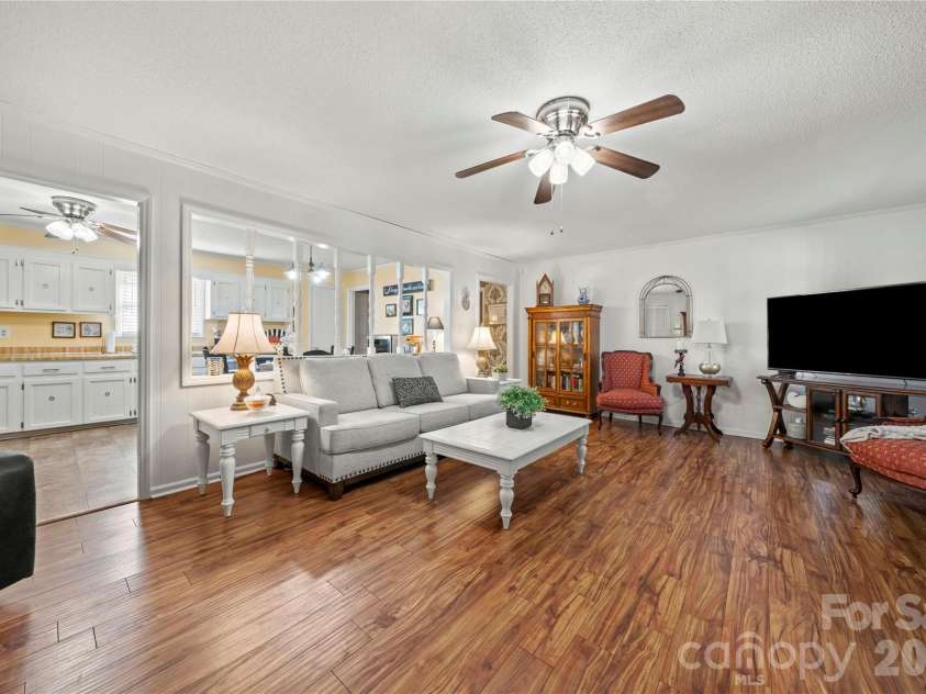 140 Patrick Road, Gastonia, NC 28056.  MLS# CAR4337975, YatesRealty ID 35513. 