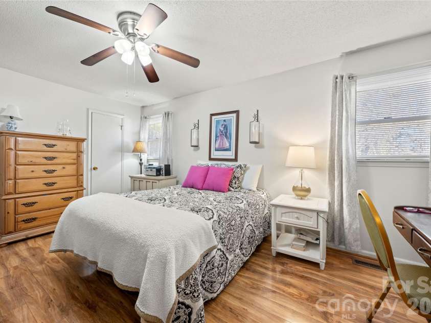 140 Patrick Road, Gastonia, NC 28056.  MLS# CAR4337975, YatesRealty ID 35513. 