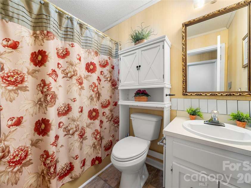 140 Patrick Road, Gastonia, NC 28056.  MLS# CAR4337975, YatesRealty ID 35513. 