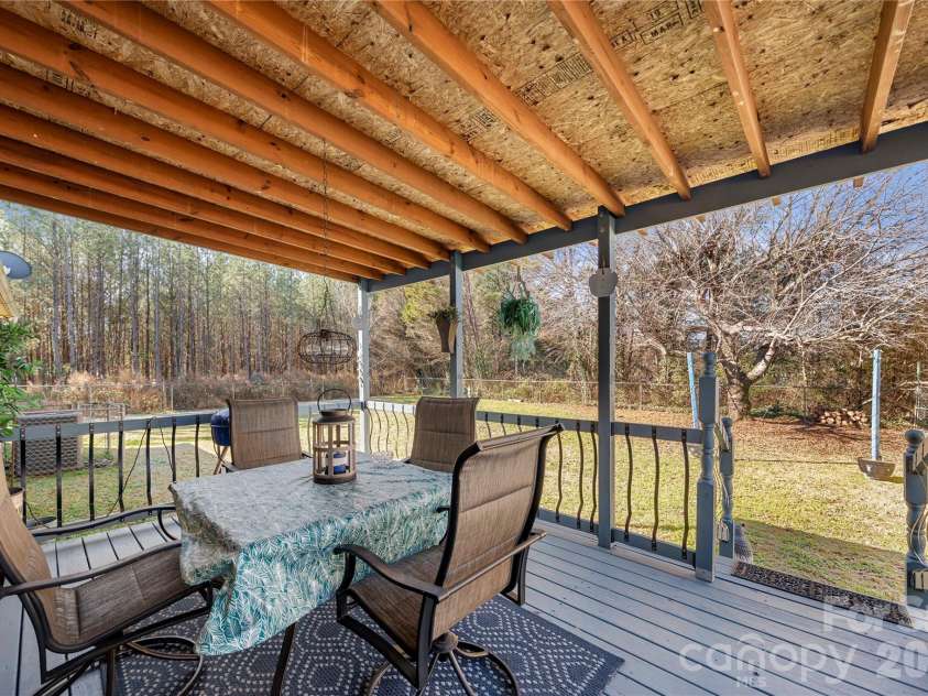 140 Patrick Road, Gastonia, NC 28056.  MLS# CAR4337975, YatesRealty ID 35513. 