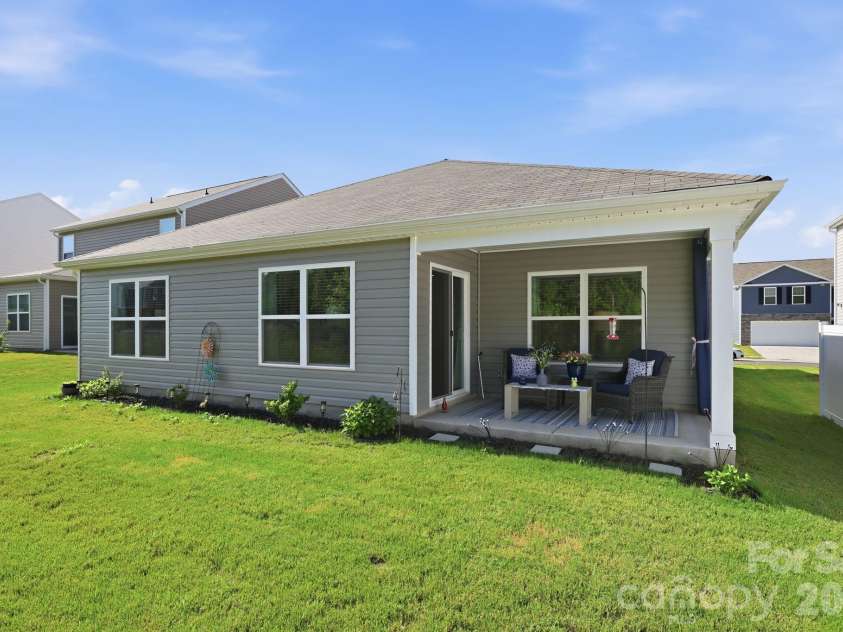 585 Sparkleberry Street, Chester, SC 29706.  MLS# CAR4397248, YatesRealty ID 35514. 