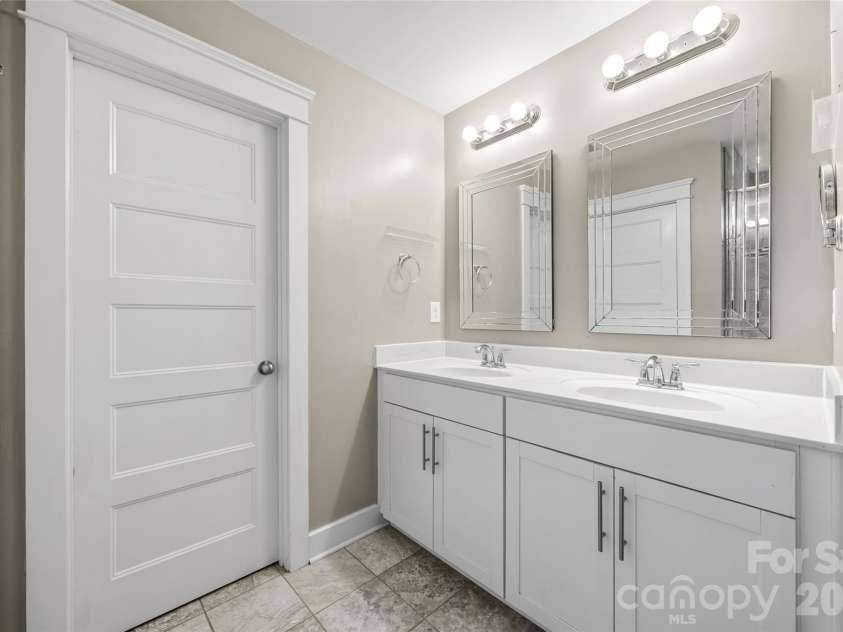 252 Hydrangea Drive, Clover, SC 29710.  MLS# CAR4353447, YatesRealty ID 35515. 