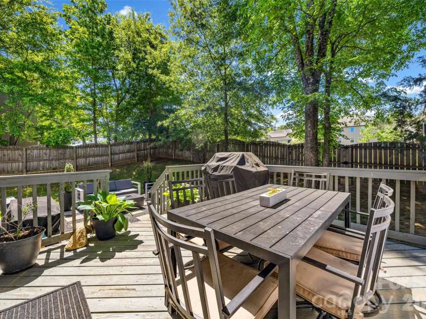 252 Hydrangea Drive, Clover, SC 29710.  MLS# CAR4353447, YatesRealty ID 35515. 