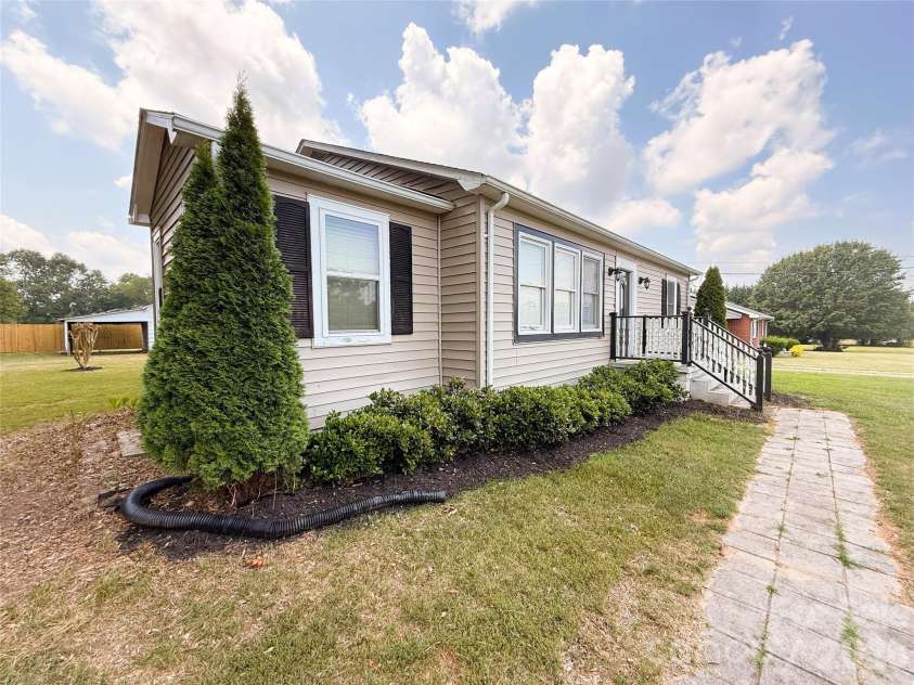 1782 US 74 Business Highway, Ellenboro, NC 28040.  MLS# CAR4283053, YatesRealty ID 35516. 