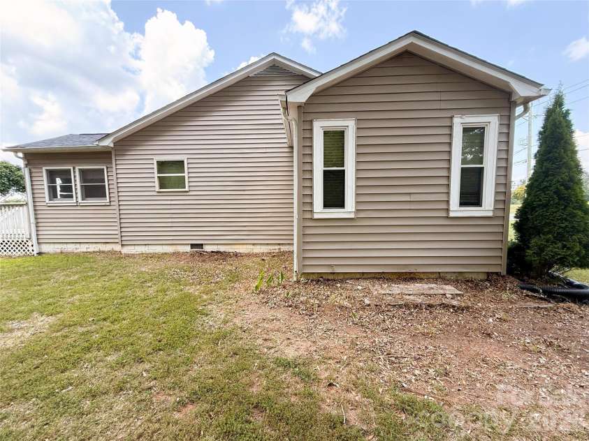 1782 US 74 Business Highway, Ellenboro, NC 28040.  MLS# CAR4283053, YatesRealty ID 35516. 