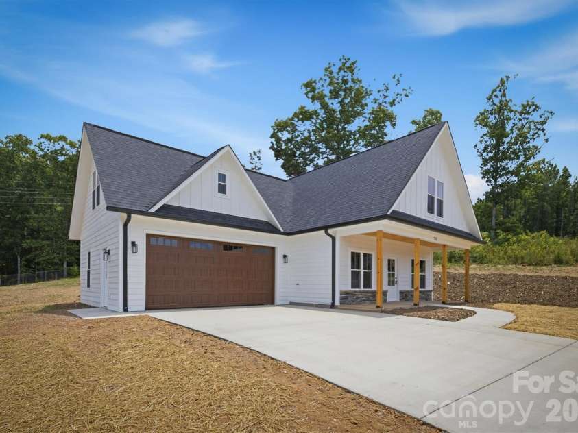 778 Harris Avenue, Valdese, NC 28690.  MLS# CAR4386494, YatesRealty ID 35517. 