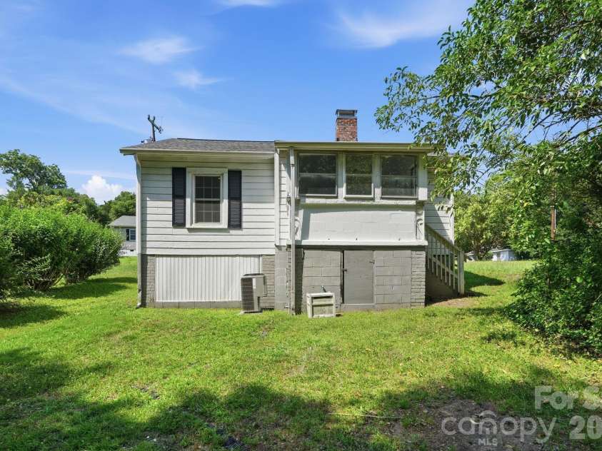 307 Clay Street, Belmont, NC 28012.  MLS# CAR4399871, YatesRealty ID 35518. Backyard
