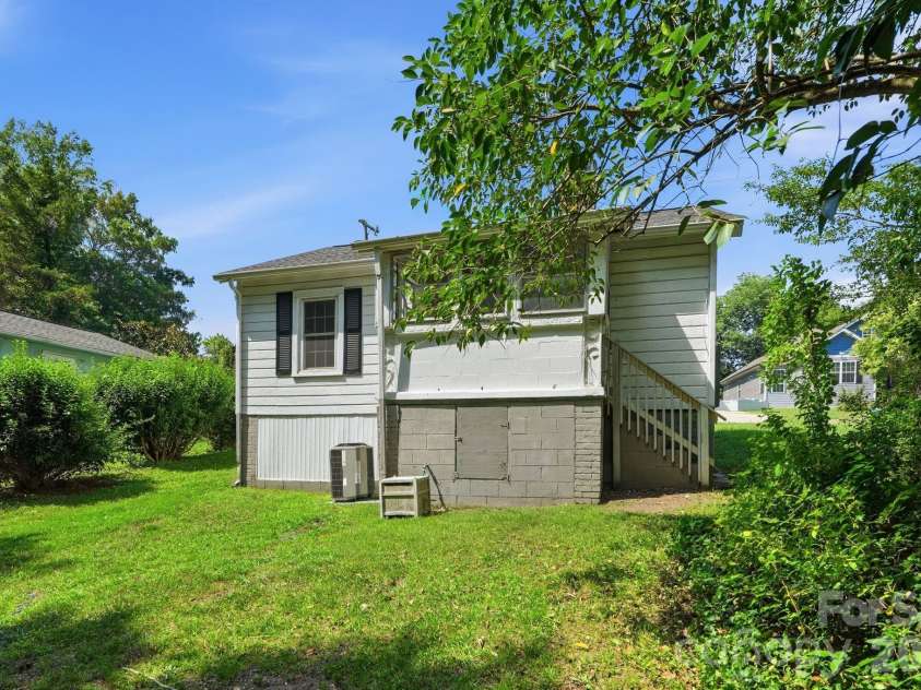 307 Clay Street, Belmont, NC 28012.  MLS# CAR4399871, YatesRealty ID 35518. Backyard